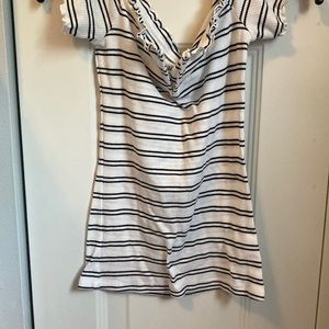 aeropostale black and white striped shirt